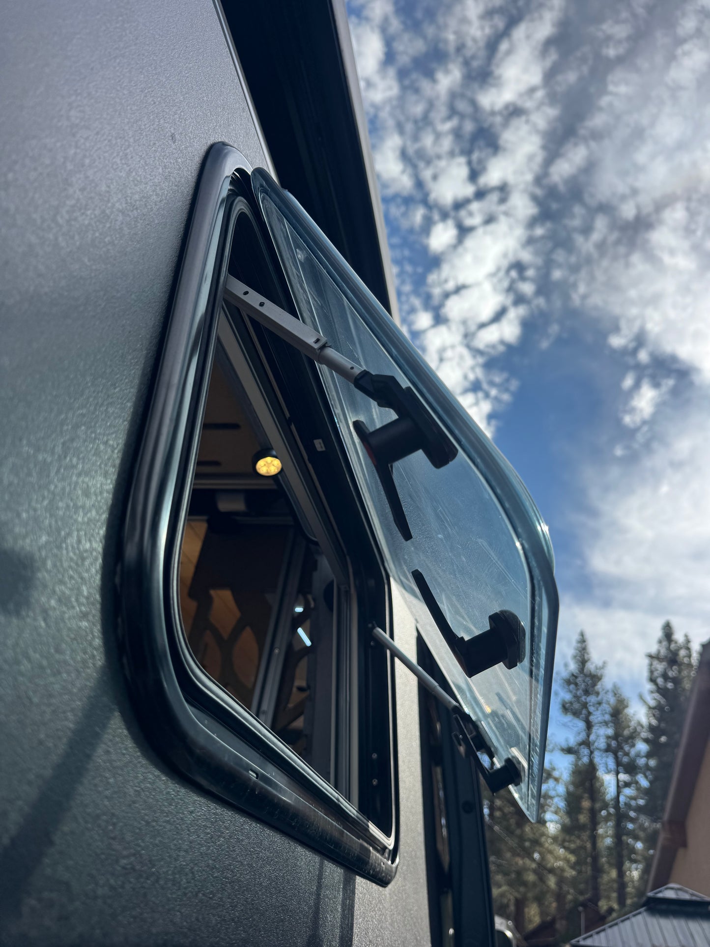 Glacier View 21" Curved Bubble Awning Van Window – Insulated Double-Pane RV Window