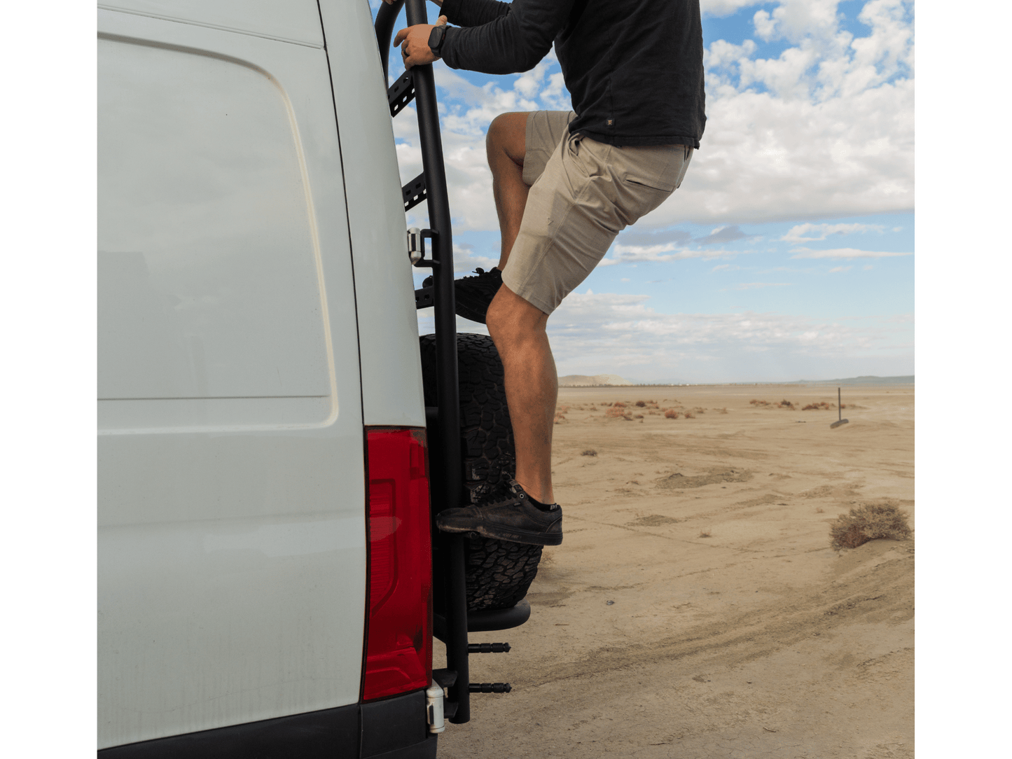 SPRINTER REAR TIRE CARRIER LADDER